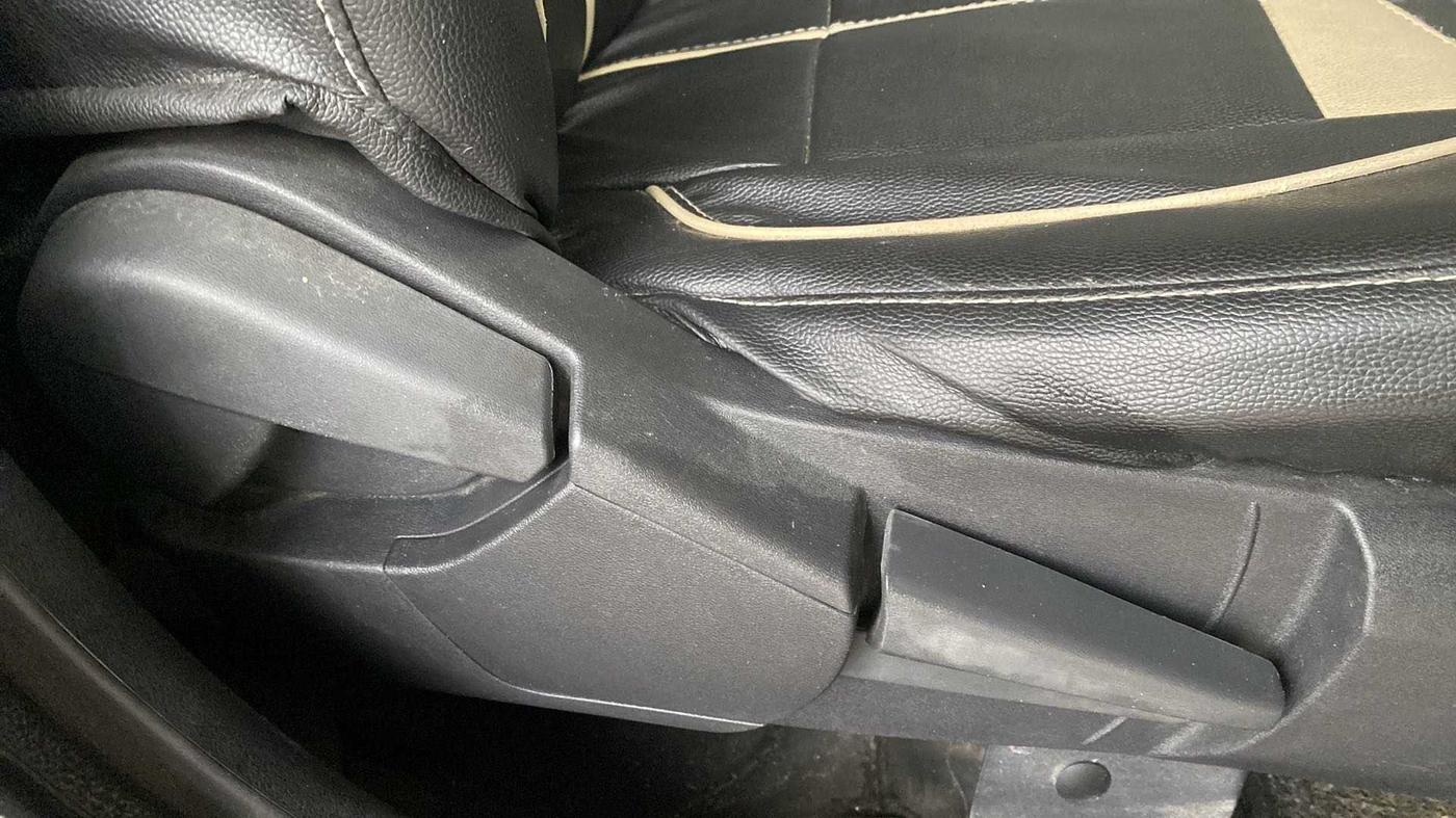 2021 Nissan MAGNITE XV MT, Petrol, Manual, 10,938 km, Driver Side Adjustment Panel