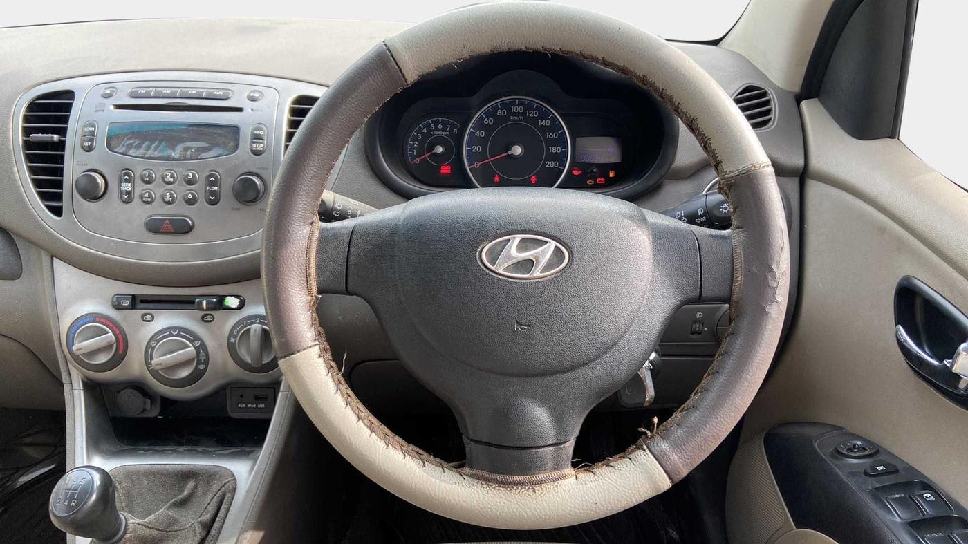 2011 Hyundai i10 SPORTZ 1.2, Petrol, Manual, 95,724 km, Steering Wheel Close Up