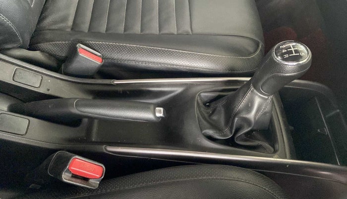 2019 Maruti Baleno ZETA PETROL 1.2, Petrol, Manual, 36,998 km, Gear Lever