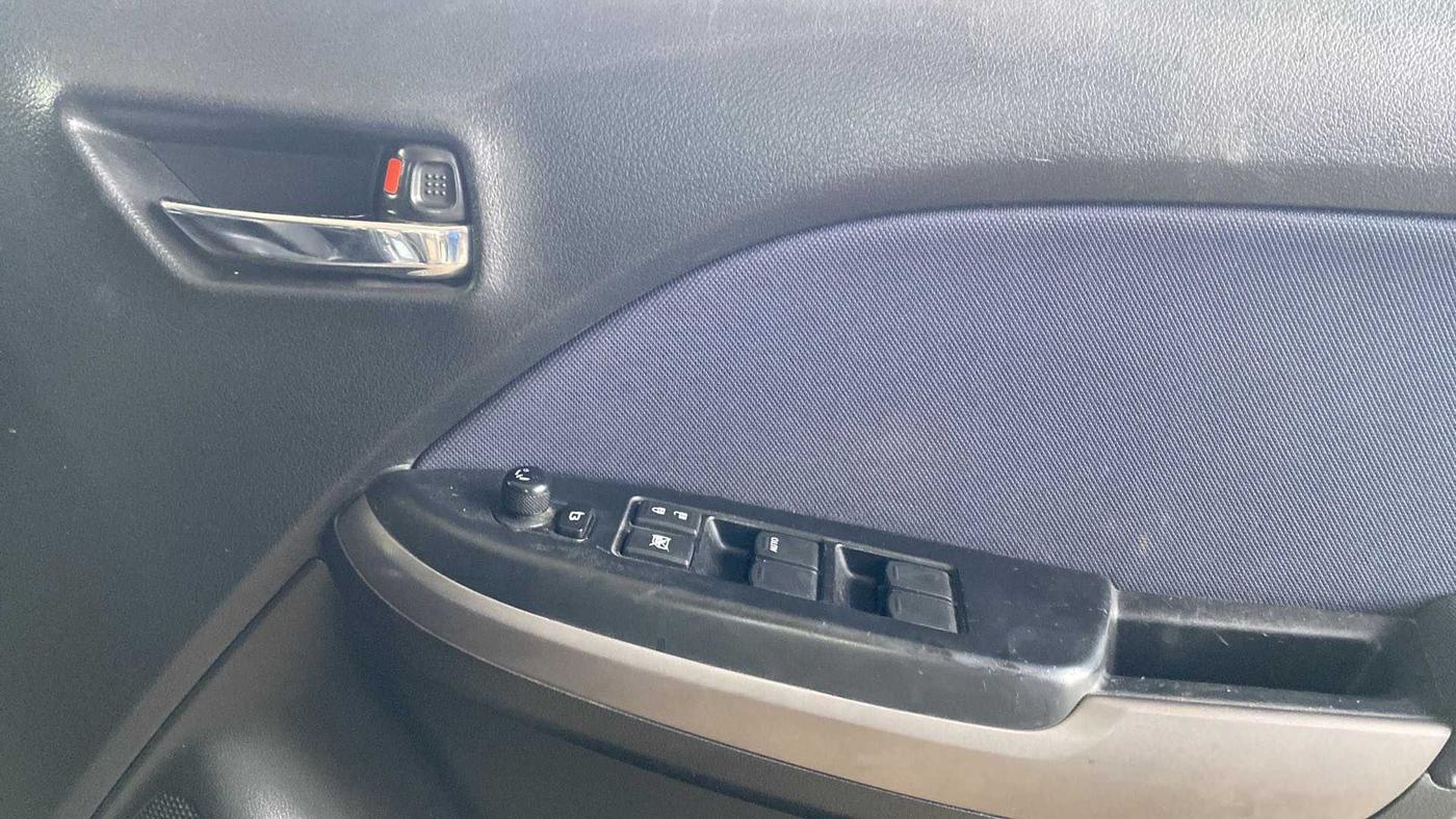 2019 Maruti Baleno ZETA PETROL 1.2, Petrol, Manual, 36,998 km, Driver Side Door Panels Control
