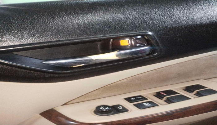 2017 Maruti Dzire ZXI PLUS, Petrol, Manual, 1,19,720 km, Driver-side door - Chrome on handle has slight discoularation