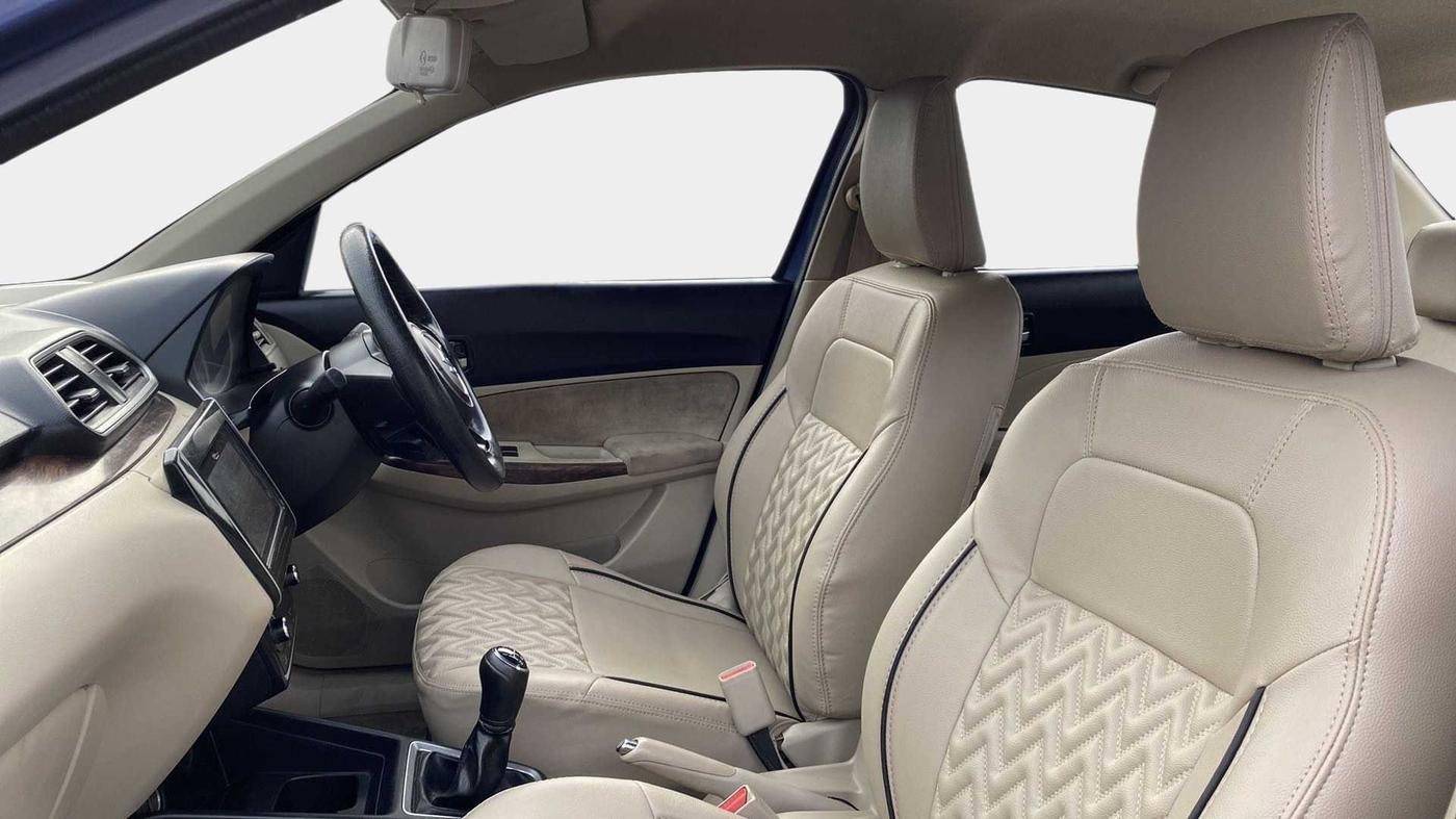 2017 Maruti Dzire ZXI PLUS, Petrol, Manual, 1,19,720 km, Right Side Front Door Cabin