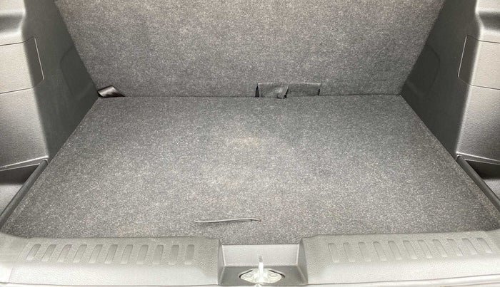 2022 Maruti BREZZA VXI SMART HYBRID, Petrol, Manual, 3,798 km, Boot Inside