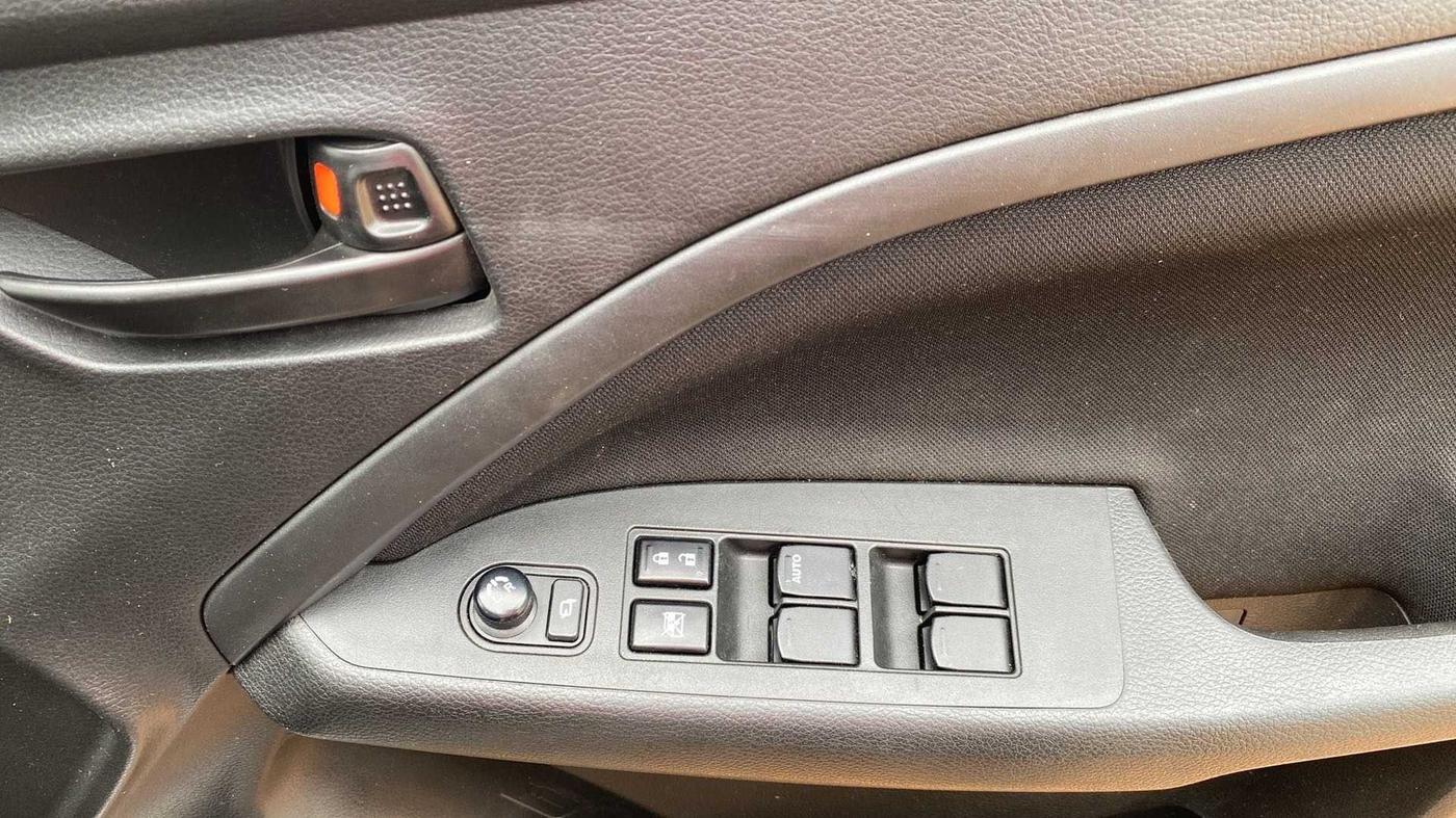2022 Maruti BREZZA VXI SMART HYBRID, Petrol, Manual, 3,798 km, Driver Side Door Panels Control