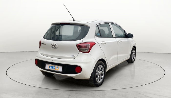 2017 Hyundai Grand i10 MAGNA 1.2 KAPPA VTVT, CNG, Manual, 1,15,192 km, Right Back Diagonal