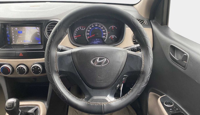 2017 Hyundai Grand i10 MAGNA 1.2 KAPPA VTVT, CNG, Manual, 1,15,192 km, Steering Wheel Close Up
