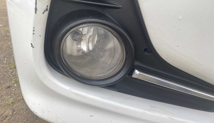 2017 Hyundai Grand i10 MAGNA 1.2 KAPPA VTVT, CNG, Manual, 1,15,192 km, Right fog light - Not working