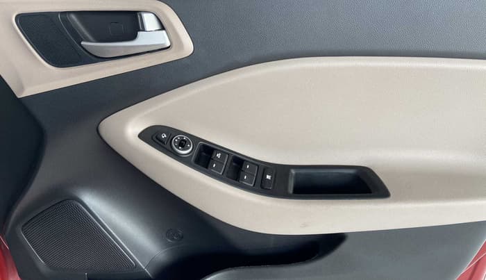 2020 Hyundai Elite i20 ASTA (O) CVT, Petrol, Automatic, 33,114 km, Driver Side Door Panels Control