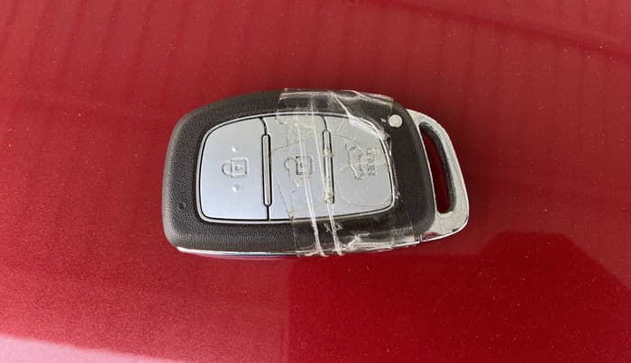 2020 Hyundai Elite i20 ASTA (O) CVT, Petrol, Automatic, 33,114 km, Key Close Up
