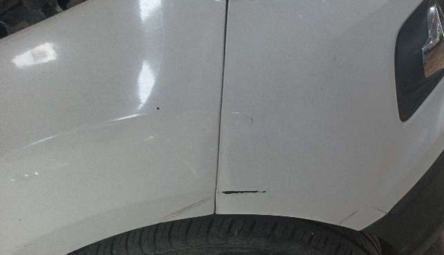 2017 Ford Ecosport TITANIUM 1.5L DIESEL, Diesel, Manual, 8,46,363 km, Front bumper - Minor scratches