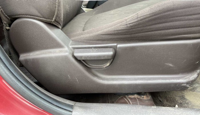 2010 Hyundai i20 SPORTZ 1.2, Petrol, Manual, 56,738 km, Driver Side Adjustment Panel