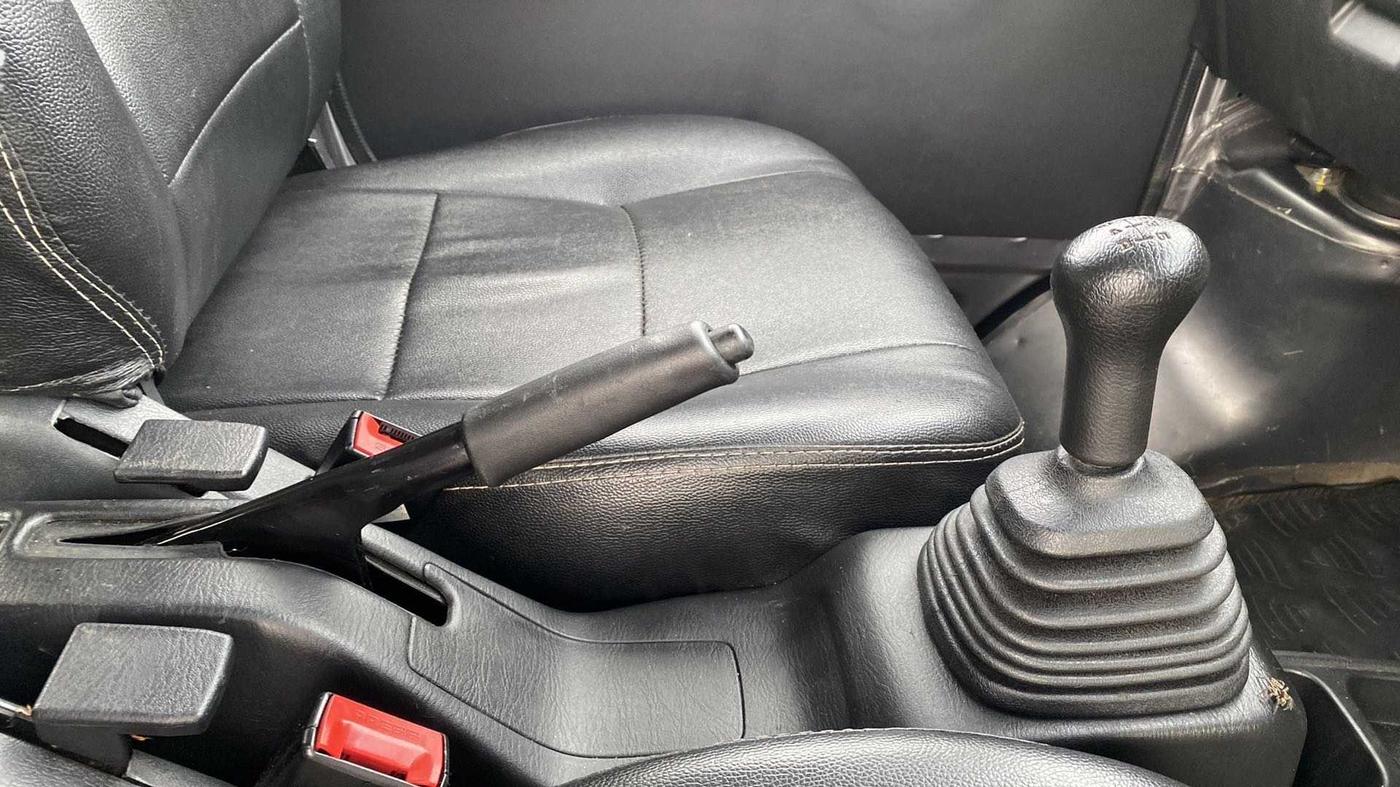 2021 Maruti Eeco 5 STR WITH A/C+HTR, Petrol, Manual, 40,311 km, Gear Lever