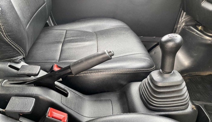 2021 Maruti Eeco 5 STR WITH A/C+HTR, Petrol, Manual, 40,311 km, Gear Lever