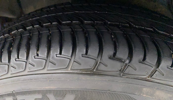 2019 Maruti Celerio VXI AMT (O), Petrol, Automatic, 31,795 km, Right Rear Tyre Tread
