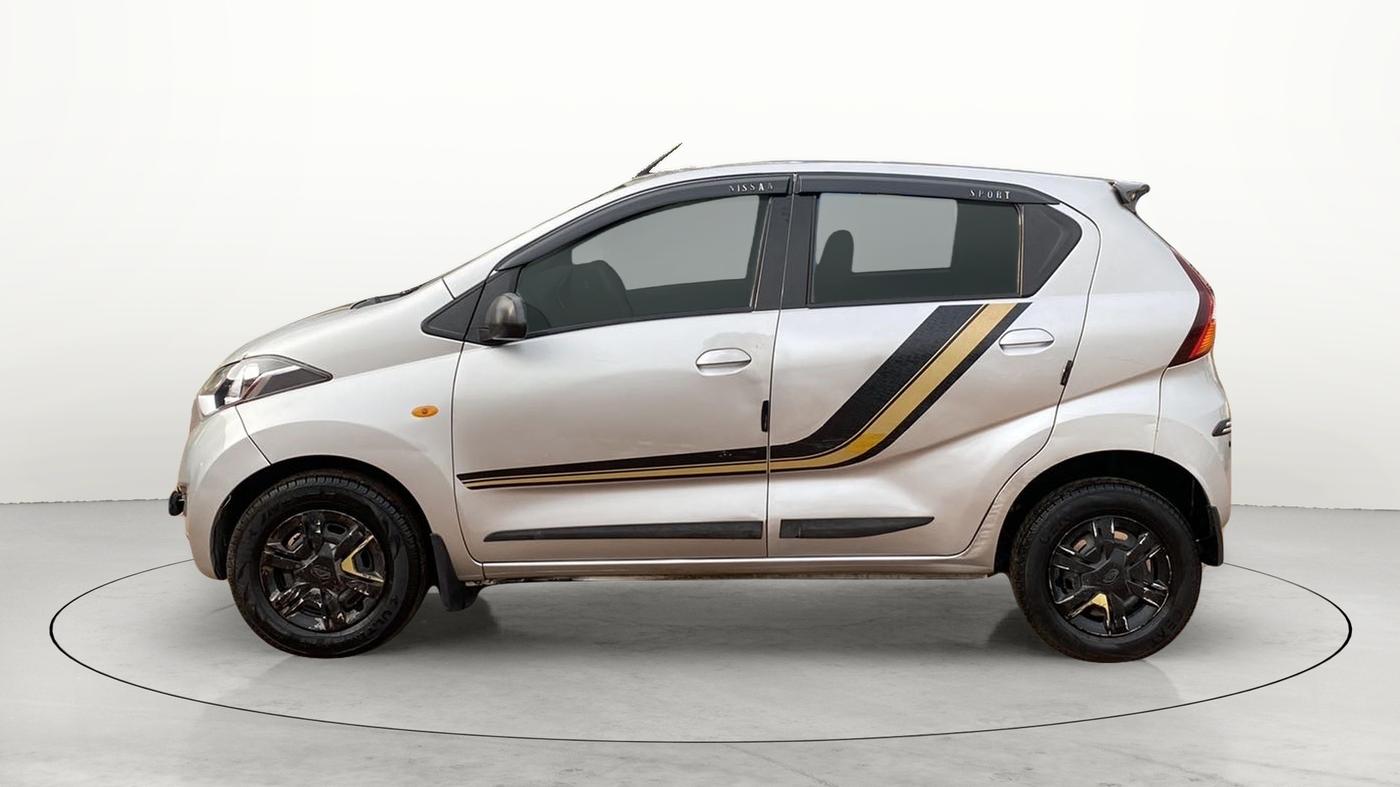 2017 Datsun Redi Go GOLD LIMITED EDITION, Petrol, Manual, 55,345 km, Left Side