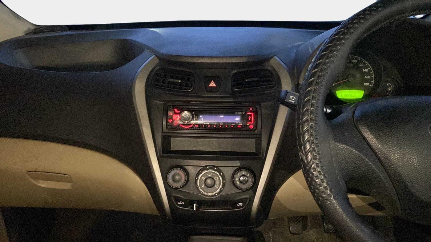 2014 Hyundai Eon ERA +, Petrol, Manual, 51,595 km, Infotainment System