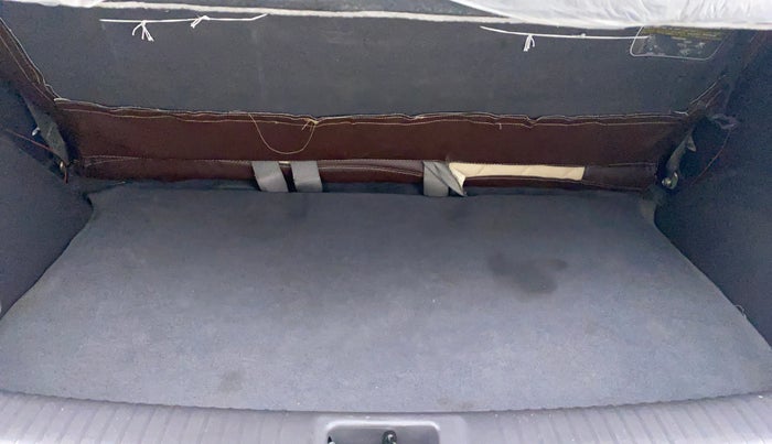 2013 Hyundai Santro Xing GLS, Petrol, Manual, 23,602 km, Boot Inside