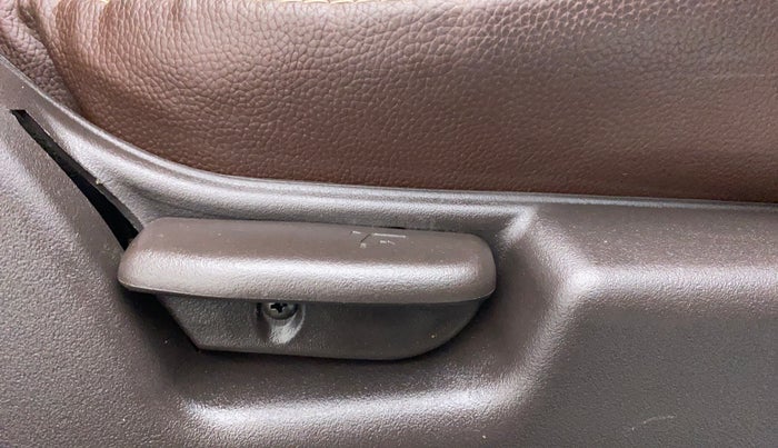 2013 Hyundai Santro Xing GLS, Petrol, Manual, 23,602 km, Driver Side Adjustment Panel