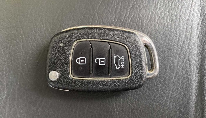 2016 Hyundai Elite i20 SPORTZ 1.4 CRDI, Diesel, Manual, 97,680 km, Key Close Up