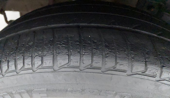2017 Tata TIGOR XZ PETROL, Petrol, Manual, 40,802 km, Right Rear Tyre Tread