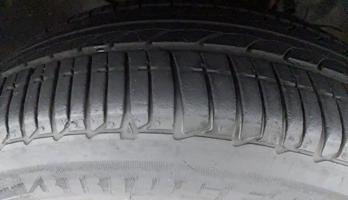 2017 Tata TIGOR XZ PETROL, Petrol, Manual, 40,802 km, Right Front Tyre Tread