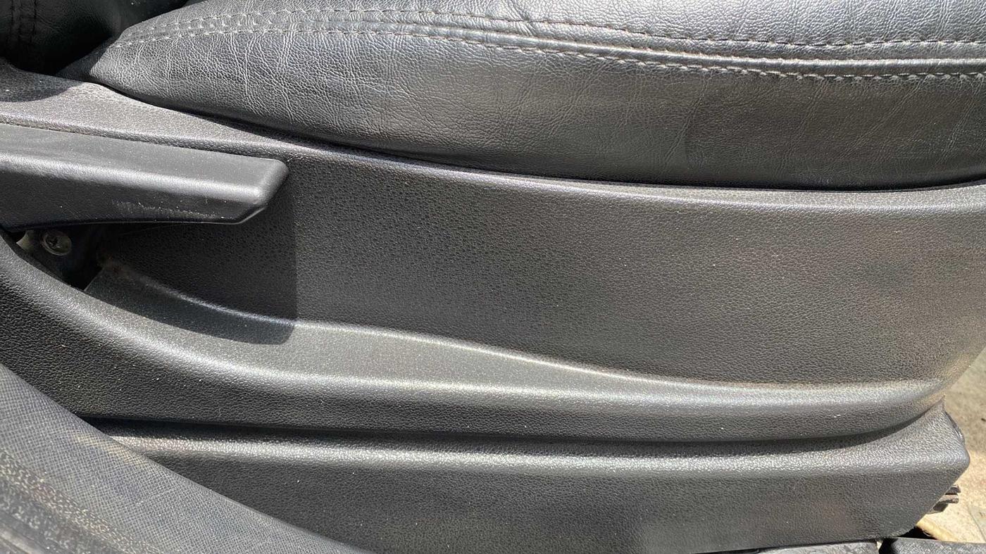 2019 Tata NEXON XM DIESEL, Diesel, Manual, 1,10,321 km, Driver Side Adjustment Panel