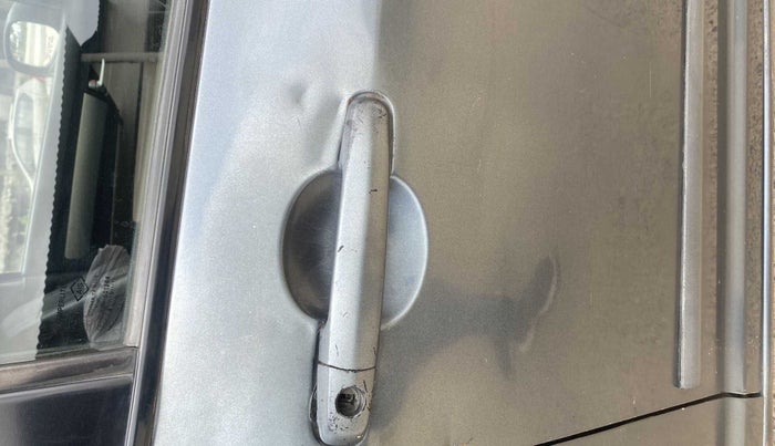 2010 Maruti Swift VDI, Diesel, Manual, 1,04,842 km, Driver-side door - Slightly dented