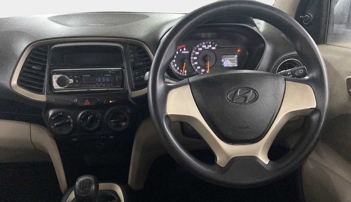 2019 Hyundai NEW SANTRO MAGNA, Petrol, Manual, 28,741 km, Steering Wheel Close Up