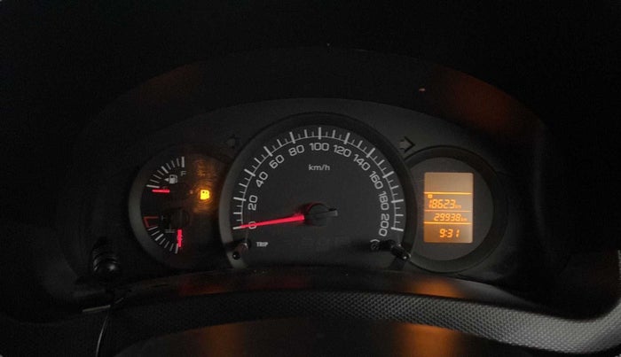 2017 Maruti Swift LXI (O), Petrol, Manual, 29,937 km, Odometer Image
