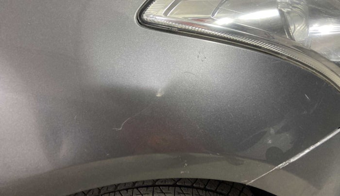 2017 Maruti Swift LXI (O), Petrol, Manual, 29,937 km, Right fender - Minor scratches