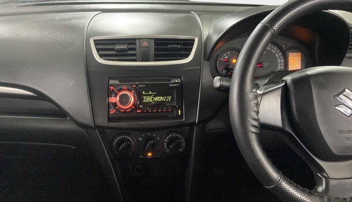 2017 Maruti Swift LXI (O), Petrol, Manual, 29,937 km, Infotainment System