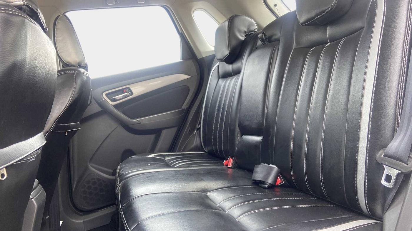 2016 Maruti Vitara Brezza ZDI PLUS, Diesel, Manual, 50,056 km, Right Side Rear Door Cabin