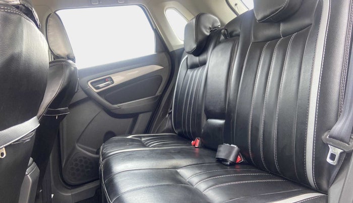 2016 Maruti Vitara Brezza ZDI PLUS, Diesel, Manual, 50,056 km, Right Side Rear Door Cabin