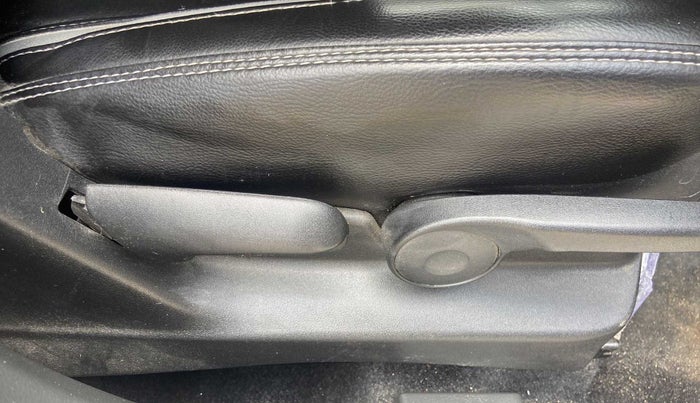 2016 Maruti Vitara Brezza ZDI PLUS, Diesel, Manual, 50,056 km, Driver Side Adjustment Panel