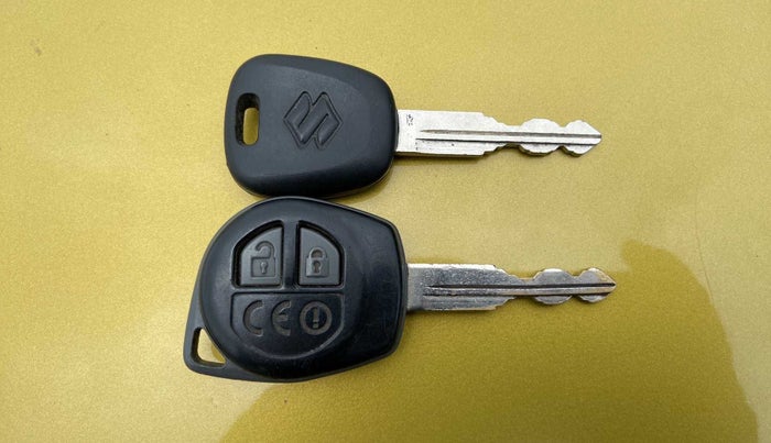 2016 Maruti Celerio ZXI AMT, CNG, Automatic, 27,739 km, Key Close Up