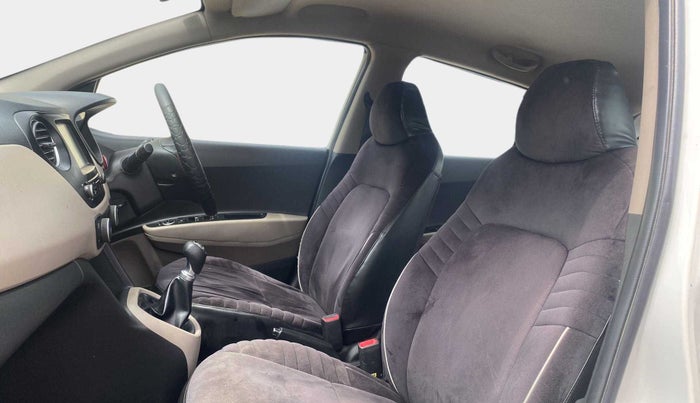 2018 Hyundai Grand i10 ASTA 1.2 KAPPA VTVT, Petrol, Manual, 1,00,977 km, Right Side Front Door Cabin