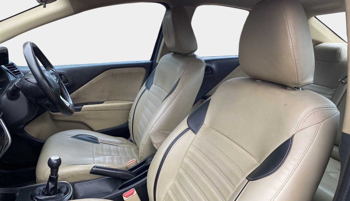 2014 Honda City 1.5L I-DTEC SV, Diesel, Manual, 1,02,813 km, Right Side Front Door Cabin