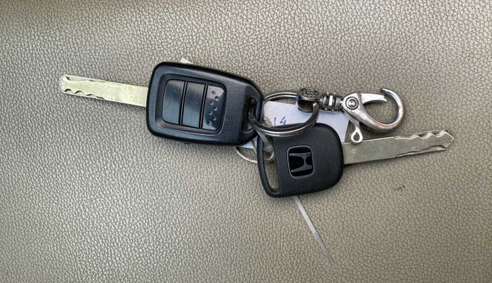 2014 Honda City 1.5L I-DTEC SV, Diesel, Manual, 1,02,813 km, Key Close Up