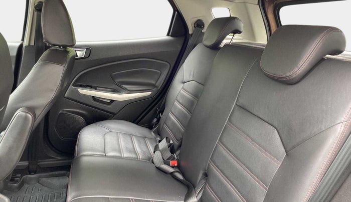 2016 Ford Ecosport TITANIUM+ 1.5L DIESEL, Diesel, Manual, 82,157 km, Right Side Rear Door Cabin