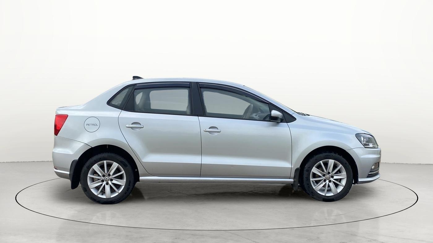 2016 Volkswagen Ameo HIGHLINE1.2L, Petrol, Manual, 96,487 km, Right Side View