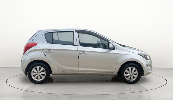 2013 Hyundai i20 SPORTZ 1.2, Petrol, Manual, 68,551 km, Right Side