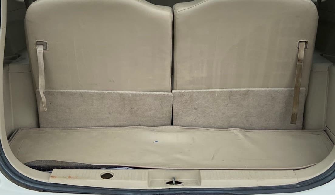 2016 Maruti Ertiga VDI SHVS, Diesel, Manual, 72,725 km, Boot Inside