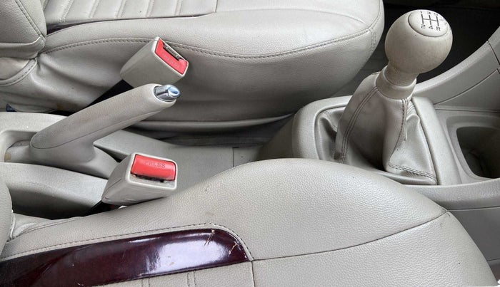 2016 Maruti Ertiga VDI SHVS, Diesel, Manual, 72,725 km, Gear Lever