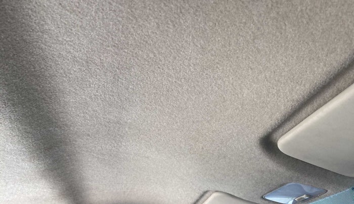 2019 Hyundai Eon ERA +, CNG, Manual, 84,673 km, Ceiling - Roof lining minor dirty