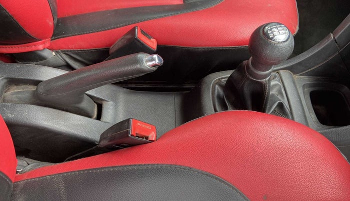 2014 Maruti Swift VDI, Diesel, Manual, 82,105 km, Gear Lever