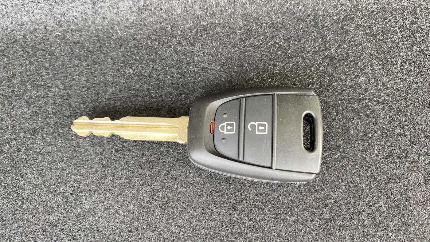 2021 Hyundai NEW SANTRO SPORTZ AMT, Petrol, Automatic, 11,223 km, Key Close Up