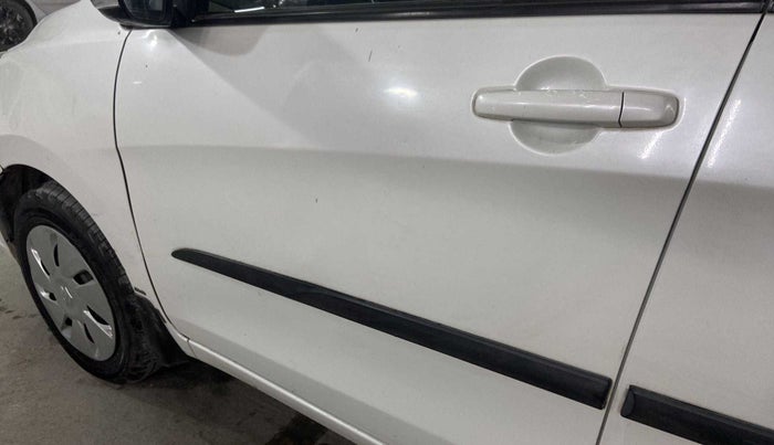 2017 Maruti Celerio ZXI AMT, Petrol, Automatic, 37,836 km, Front passenger door - Slightly dented