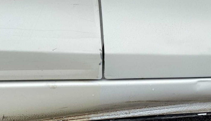 2012 Maruti Swift VDI, Diesel, Manual, 55,820 km, Right running board - Slightly dented