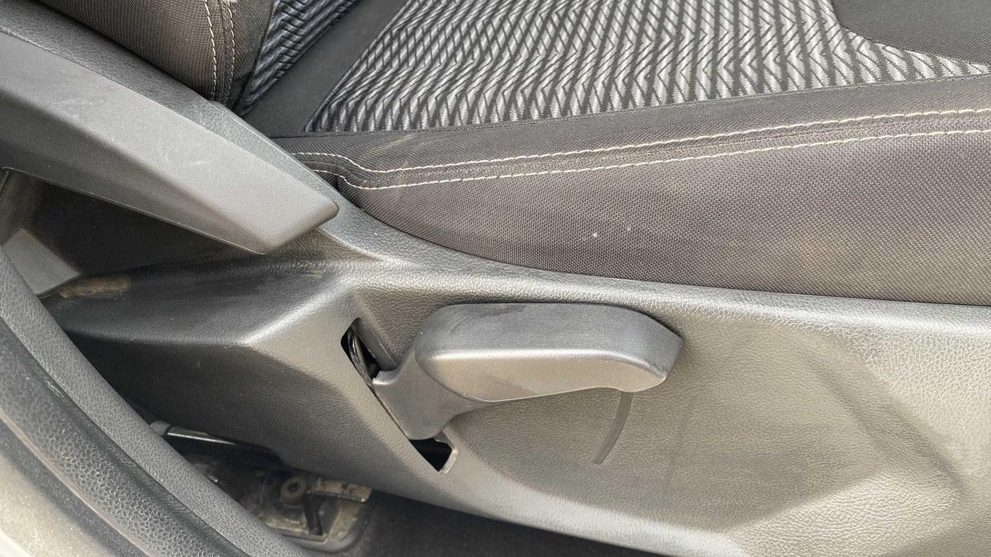 2019 Ford New Figo TITANIUM 1.2 PETROL MT, Petrol, Manual, 12,408 km, Driver Side Adjustment Panel