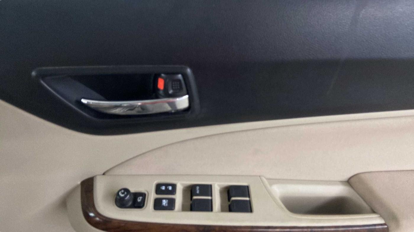 2019 Maruti Dzire ZDI PLUS AMT, Diesel, Automatic, 45,449 km, Driver Side Door Panels Control
